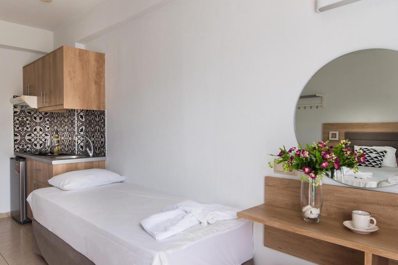 Vagelis Apartments Malia Luaran gambar